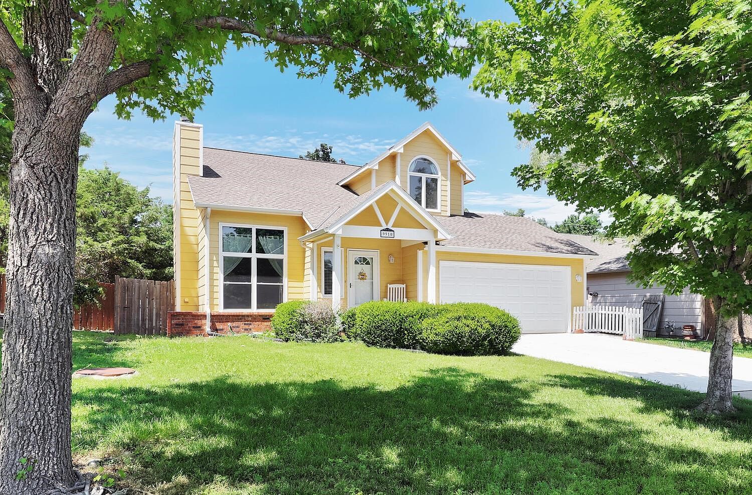 9910 E Lincoln St, Wichita, KS 67207 Zillow