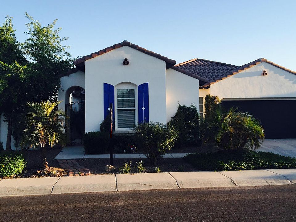 1st image of 2317 E Balsam Dr