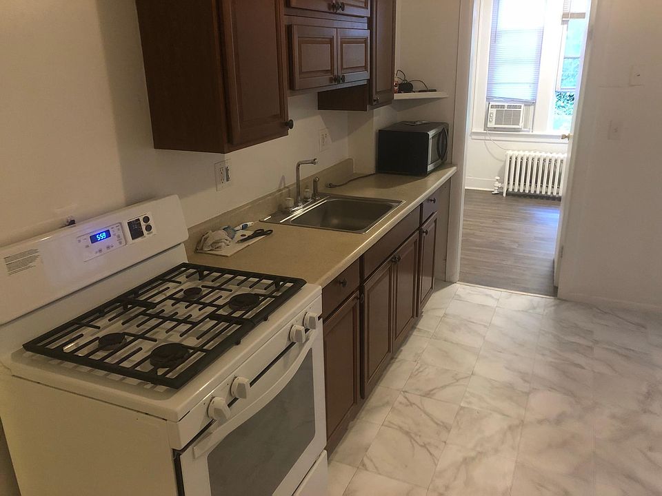 1st image of 46 Van Wagenen Ave