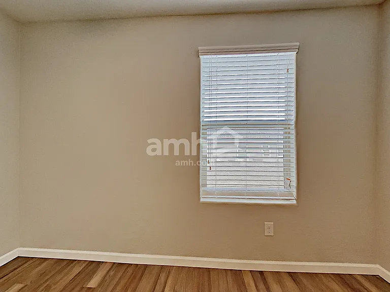 20747 W Maiden Ln — Photo 12