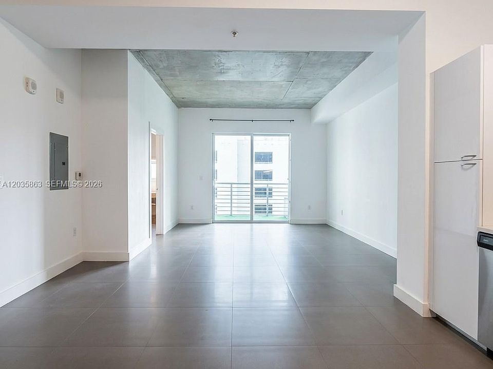 1st image of 234 NE 3rd St APT 1506