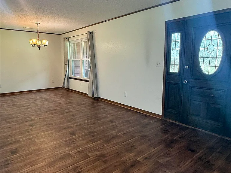 6200 Jays Way — Photo 7