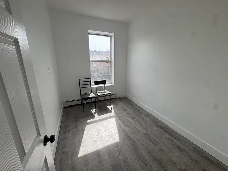 1689 Putnam Ave #3 — Photo 3