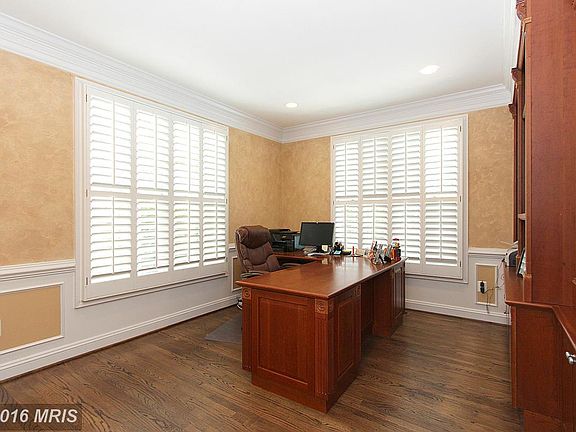 4th image of 11505 Broad Green Dr