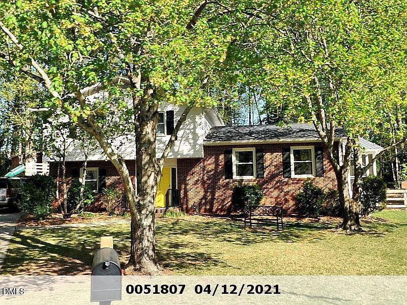 2nd image of 701 Coventry Ct