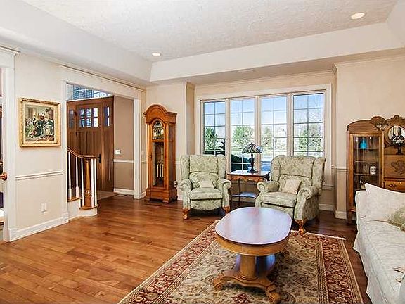 5th image of 1939 Stillmeadow Dr