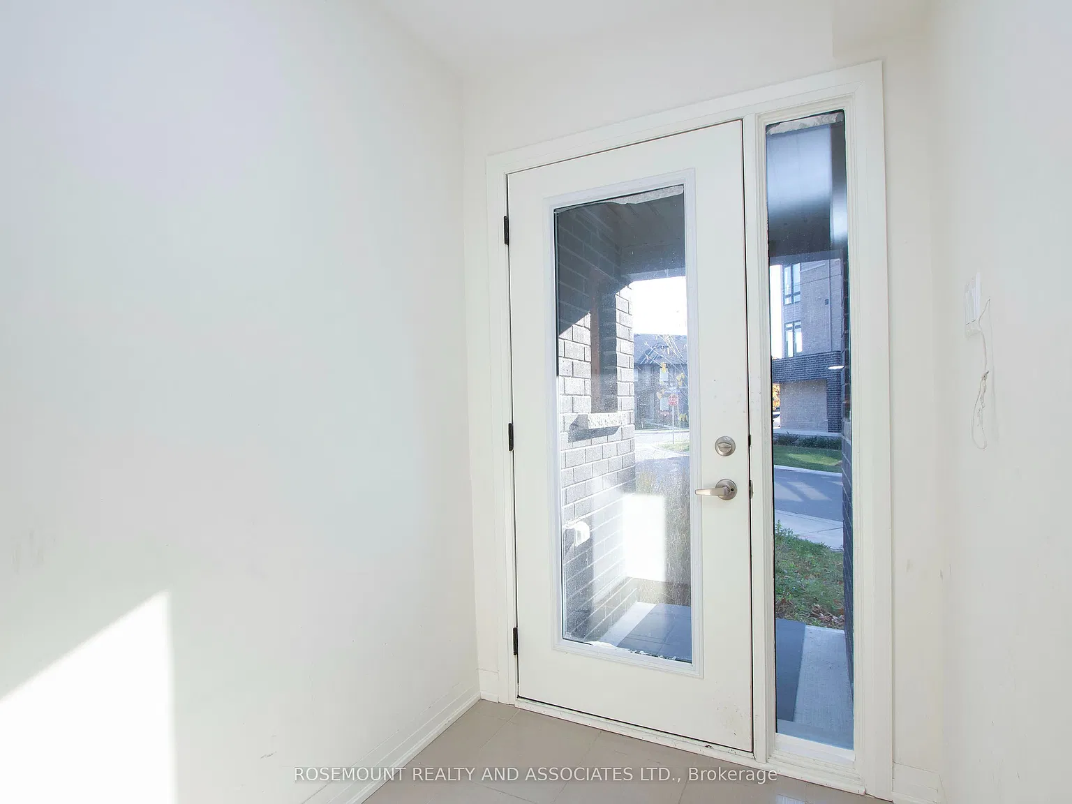 3 bed, $3,000 — Photo 3