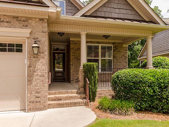 3rd image of 202 Bellewood Dr