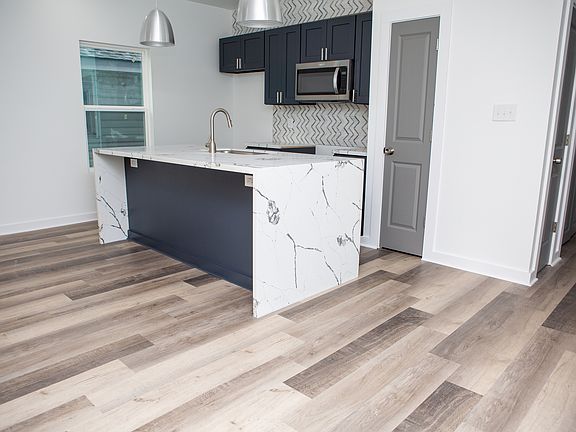 3rd image of 2717 Clover St #11355951