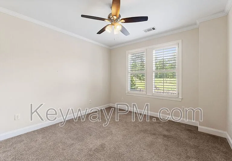232 Dixon Ct — Photo 18