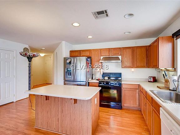 4th image of 804 Laguna Heights Ave