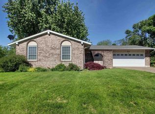 614 Kimberly Dr, Quincy, IL 62305
