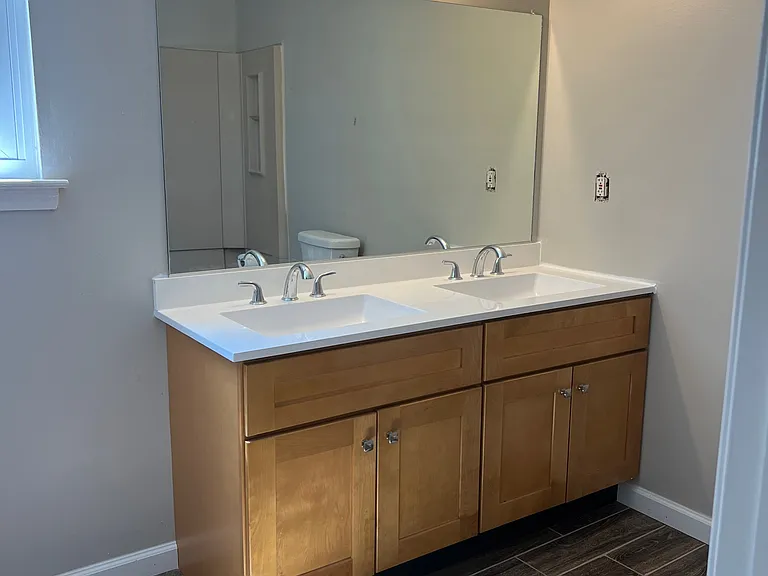 16 Maynard Dr #A — Photo 8