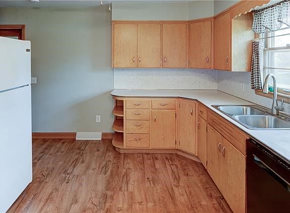 3rd image of 5109 Frederick Ave
