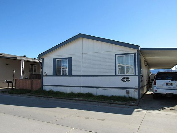 2nd image of 162 Redwood Dr #162