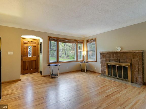 3rd image of 1454 Pleasant Ave