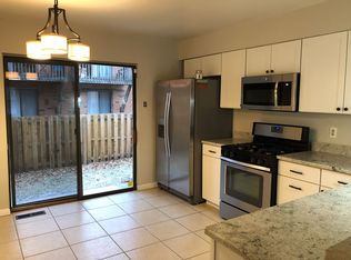 441 S Clay Ave APT B, Saint Louis, MO 63122