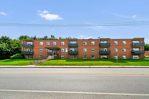 955 10th St E #208 Photo 1