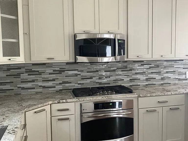 2534 Tennyson Ave — Photo 8