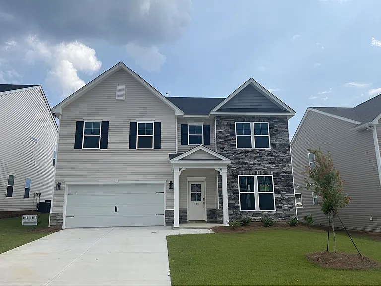 185 Falls Ridge Ln — Photo 1