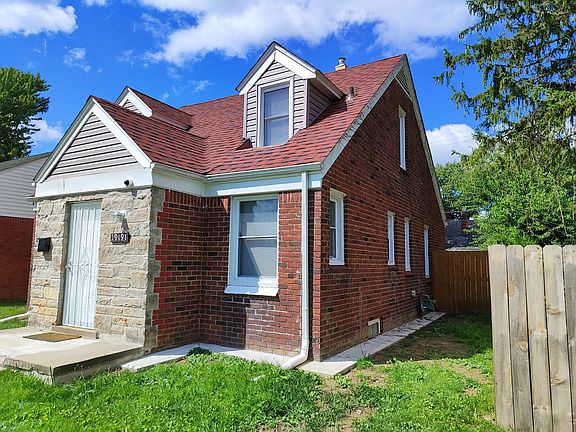 2nd image of 19191 Patton St