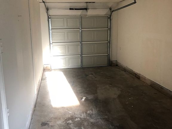 4th image of 111 N Bristow Ave