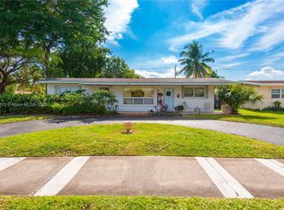 4500 W Park Rd, Hollywood, FL 33021