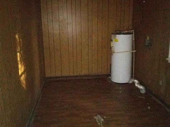 3rd image of 507 N College St
