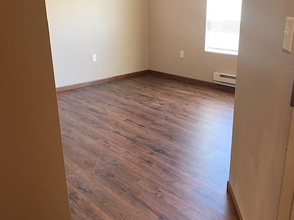 5th image of 420 5th Ave S #103