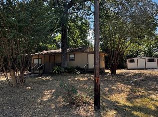 207 James St, Onalaska, TX 77360