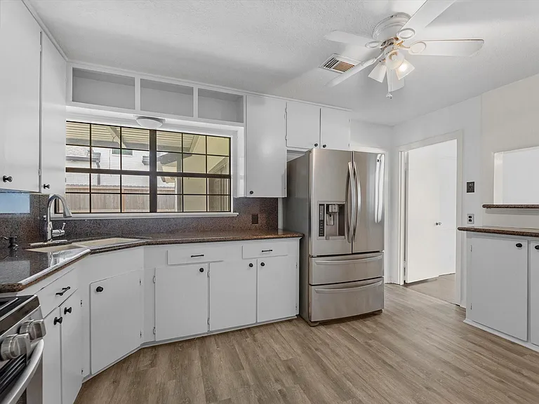8549 Western Dr — Photo 9