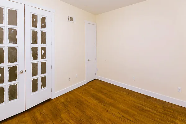 Rented by Nooklyn NYC LLC | media 5