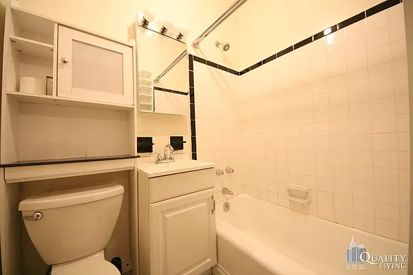 Rented by (Legacy) NY Quality Living Uptown | media 12