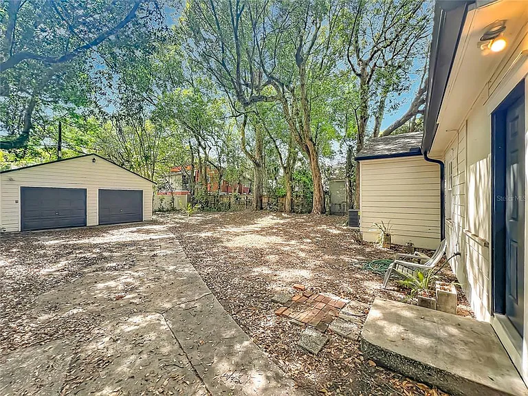 21 N Mills Ave — Photo 38