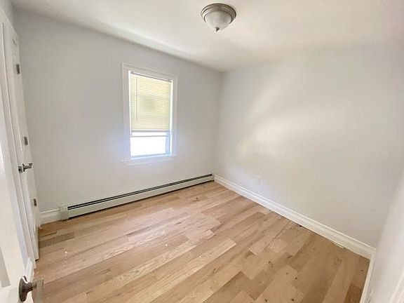 5th image of 4241 Ely Ave