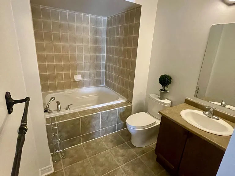 2933 Bur Oak Ave #A — Photo 15