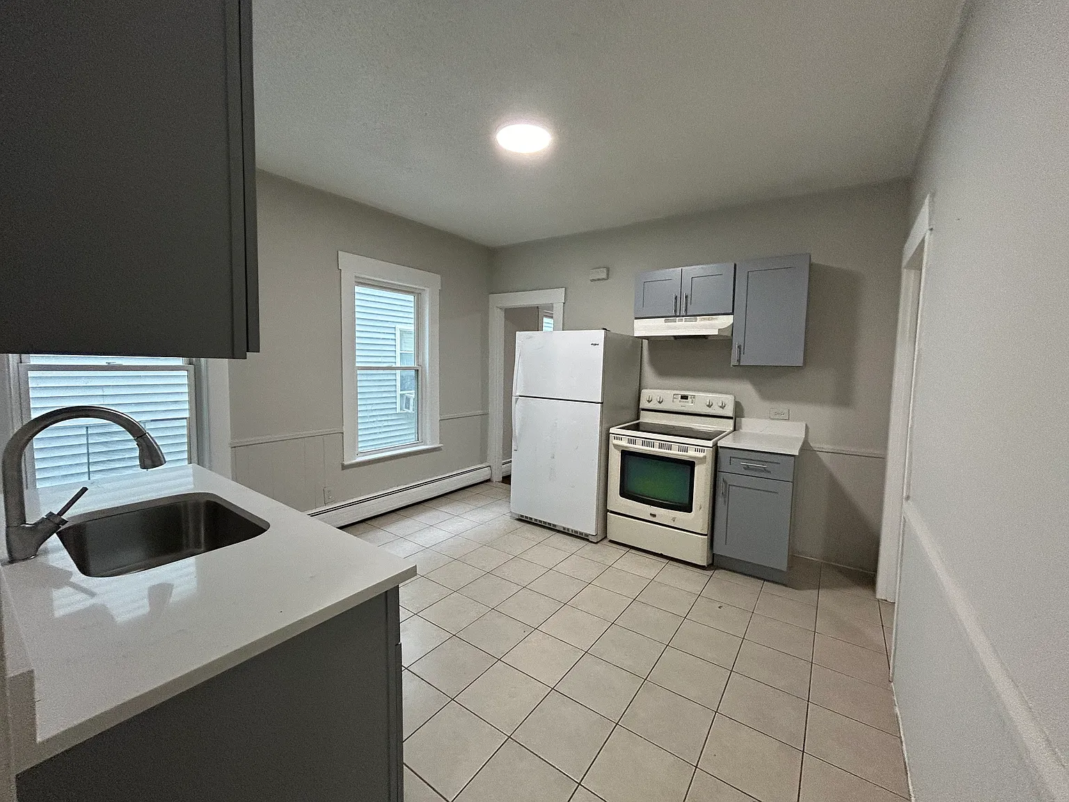 675 Winchester Ave — Photo 3