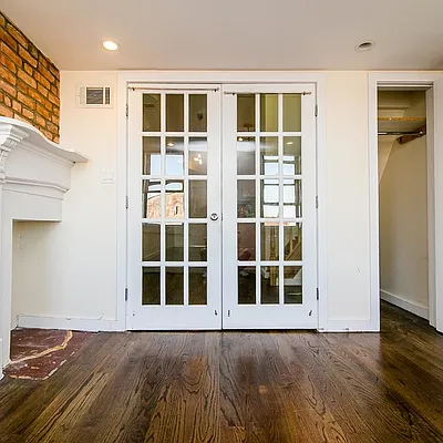 Rented by Nooklyn NYC LLC | media 20