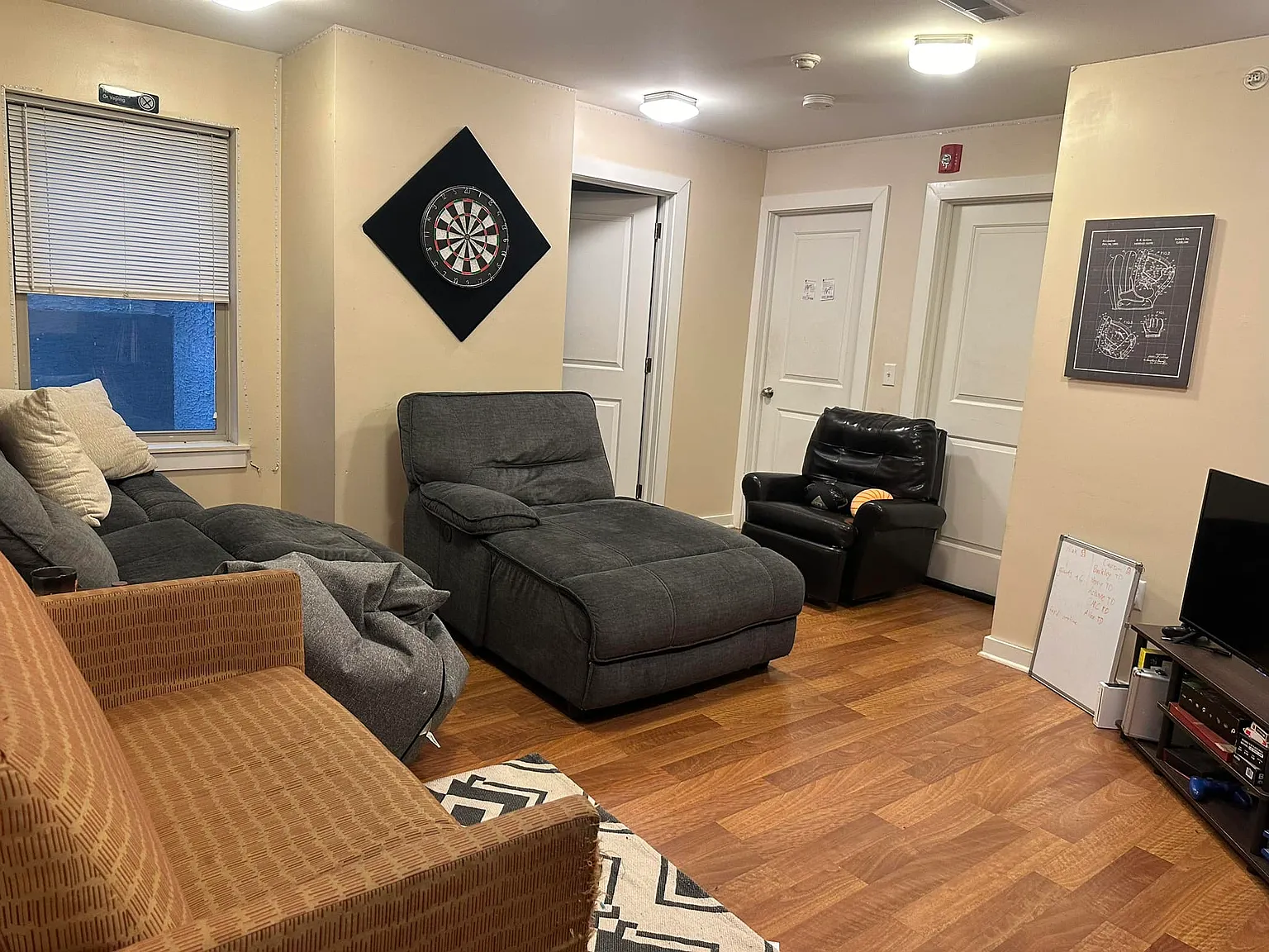 4 bed, 1350 sqft, $650 — Photo 3