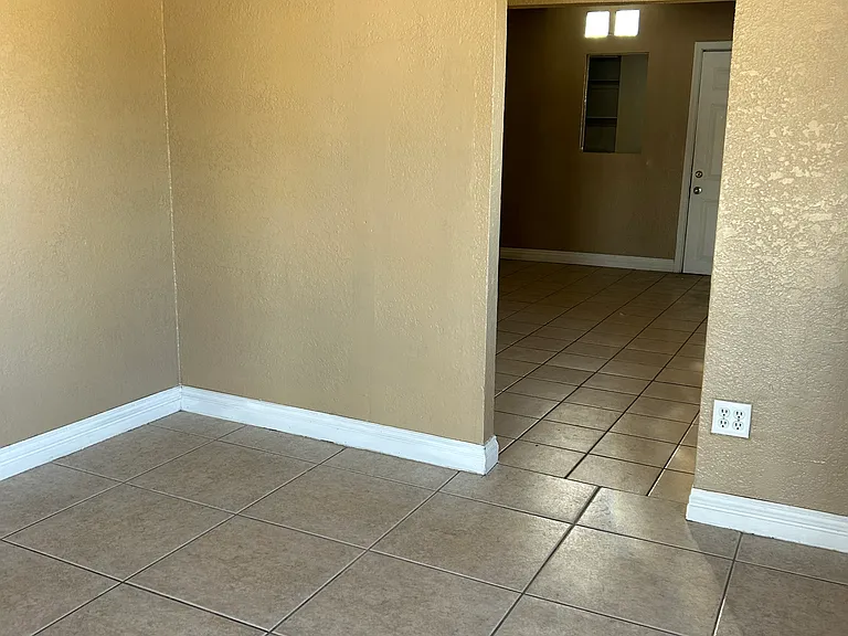 8048 Tippecanoe Ave — Photo 11