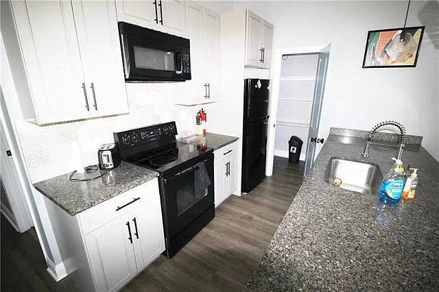 1225 Clouet St #1225 — Photo 6
