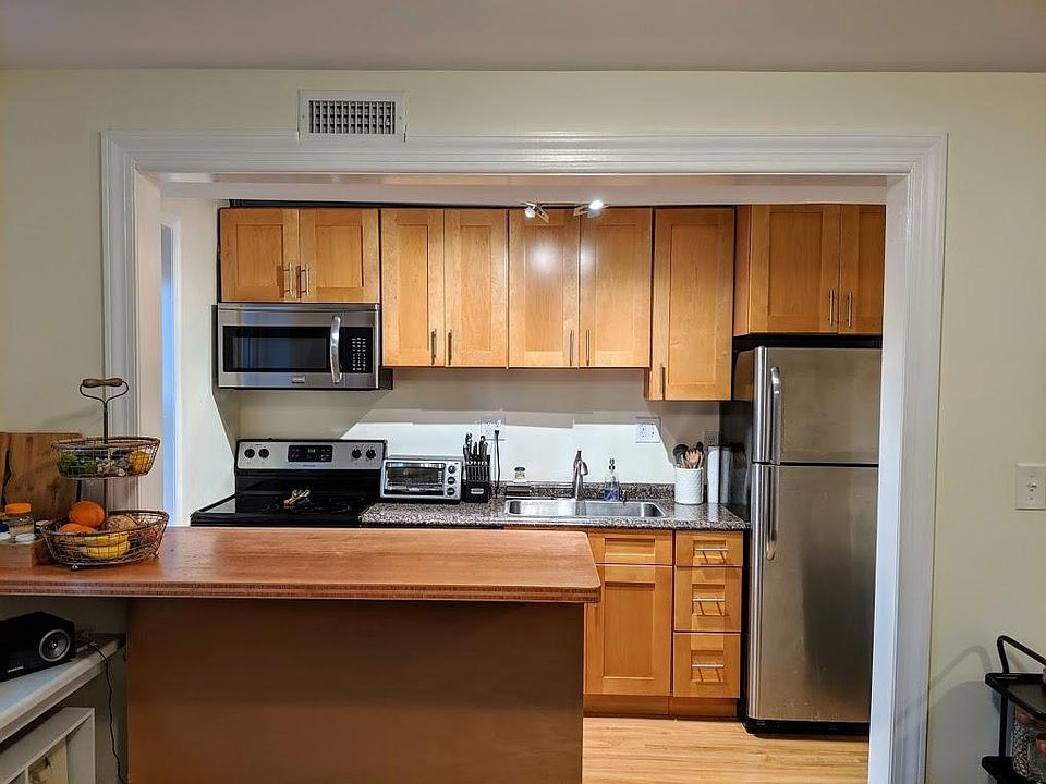 Spectacular open kitchen