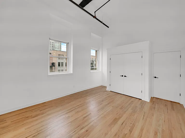 716 Madison St #301 — Photo 13