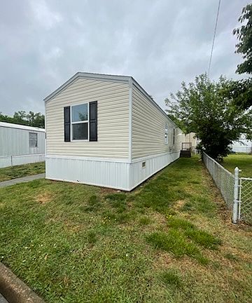 2nd image of 169 Rodeo Cir