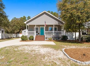 610 Fodale Avenue, Southport, NC 28461