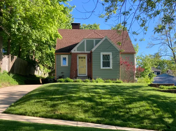 1222 W Maple St, Kalamazoo, MI 49008