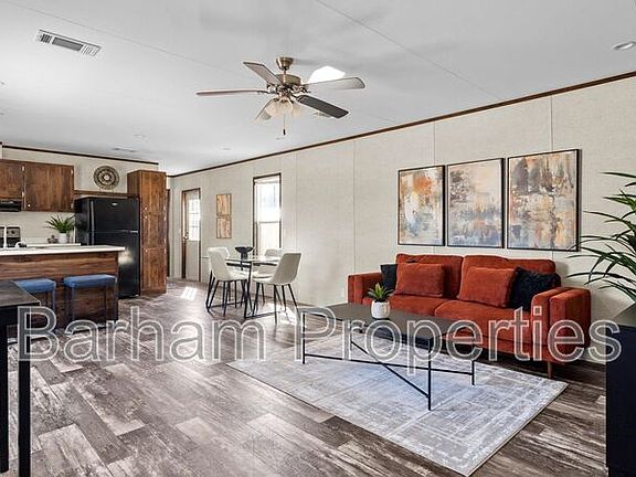 2nd image of 119 Eagle Nest Dr