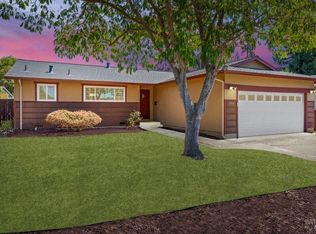 1336 Lily St, Healdsburg, CA 95448