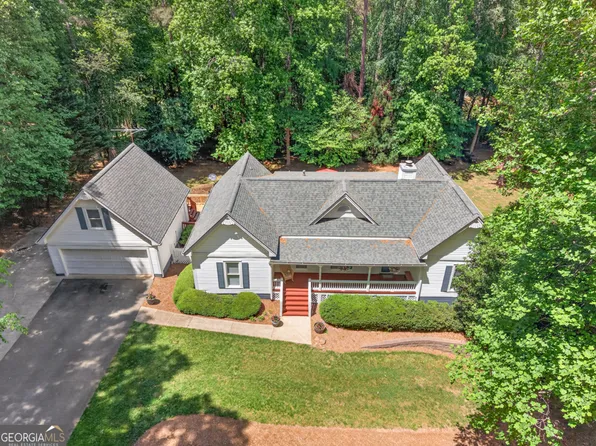 6 Adella Ln, Jefferson, GA 30549