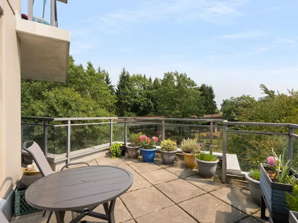 3660 Vanness Ave #508, Vancouver, BC V5R 6H8